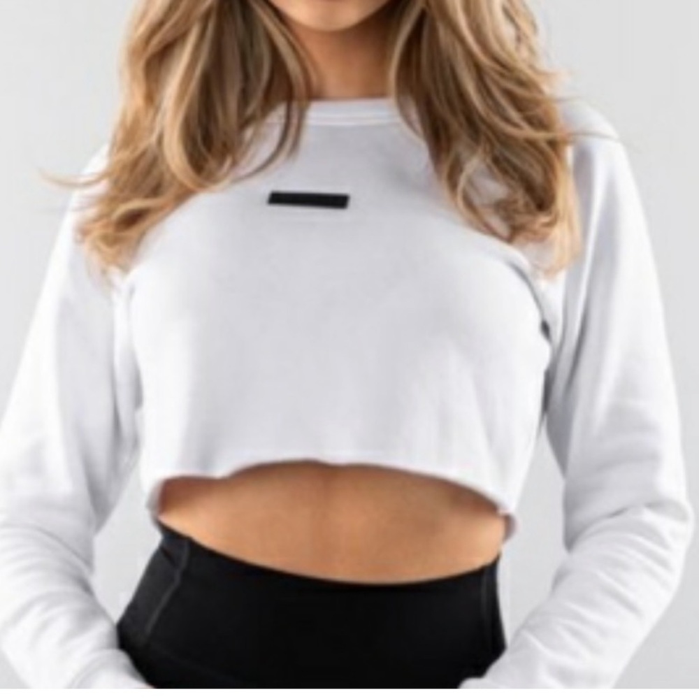 Alphalete crop sweatshirt